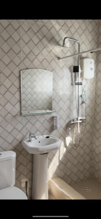 Queen'S Hill Lodge Gbawe エクステリア 写真